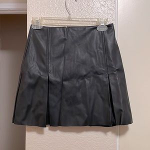 Express Black pleated leather skirt